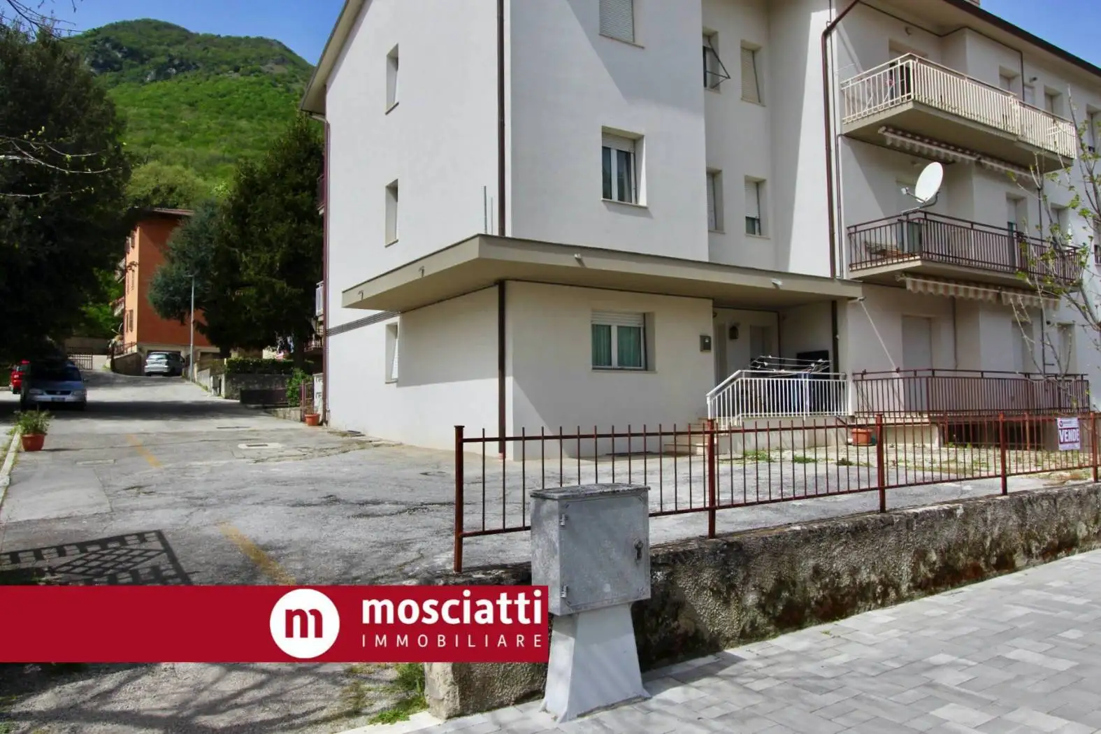 Bilocale via Alberico Pacini 44, Centro, Esanatoglia - foto 2
