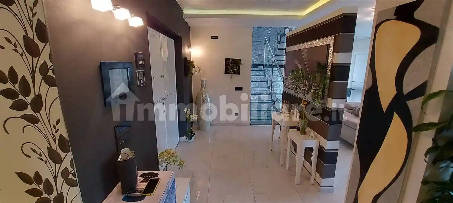 Villa unifamiliare via Nazioni Unite, 176, Tufolo, Farina, Crotone - foto 2