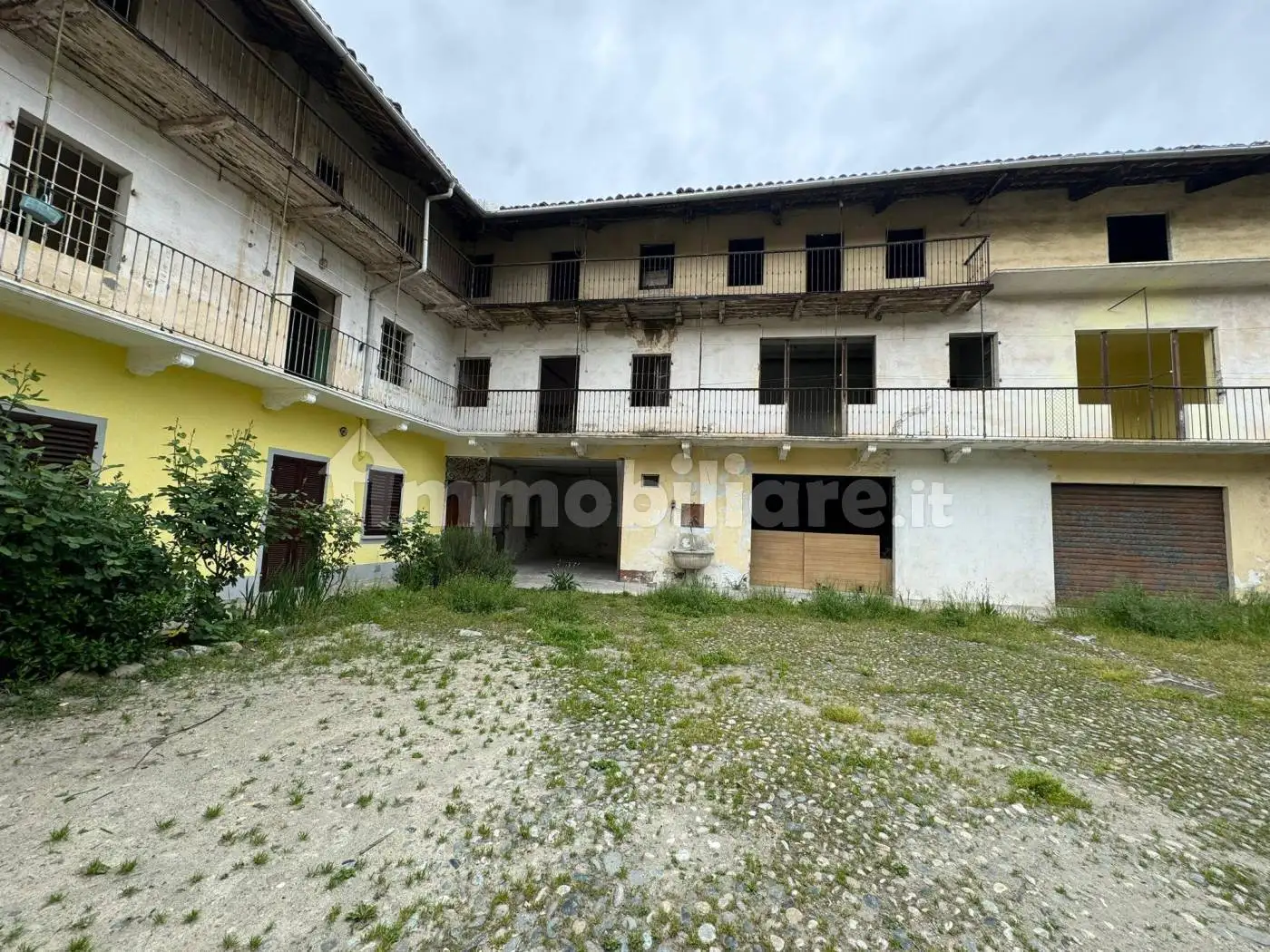 Palazzo - Edificio in Vendita - foto 2