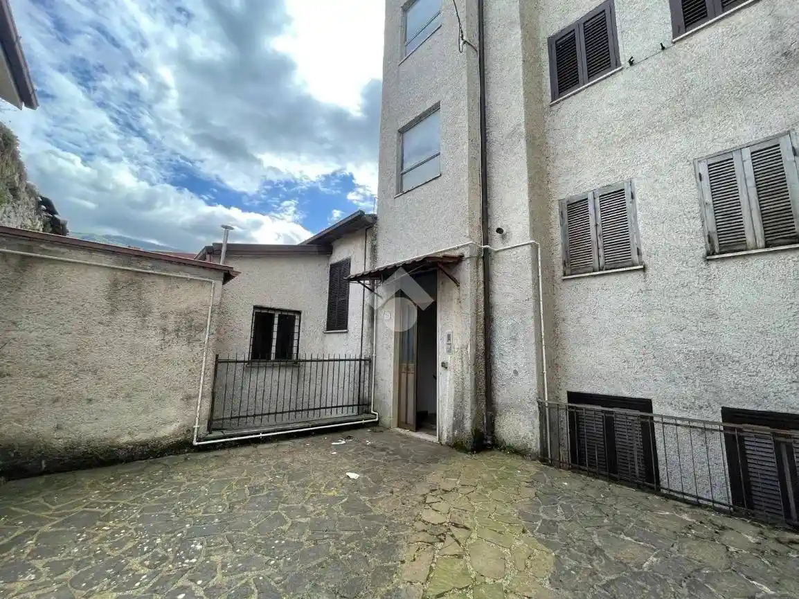 Appartamento in vendita a Agosta