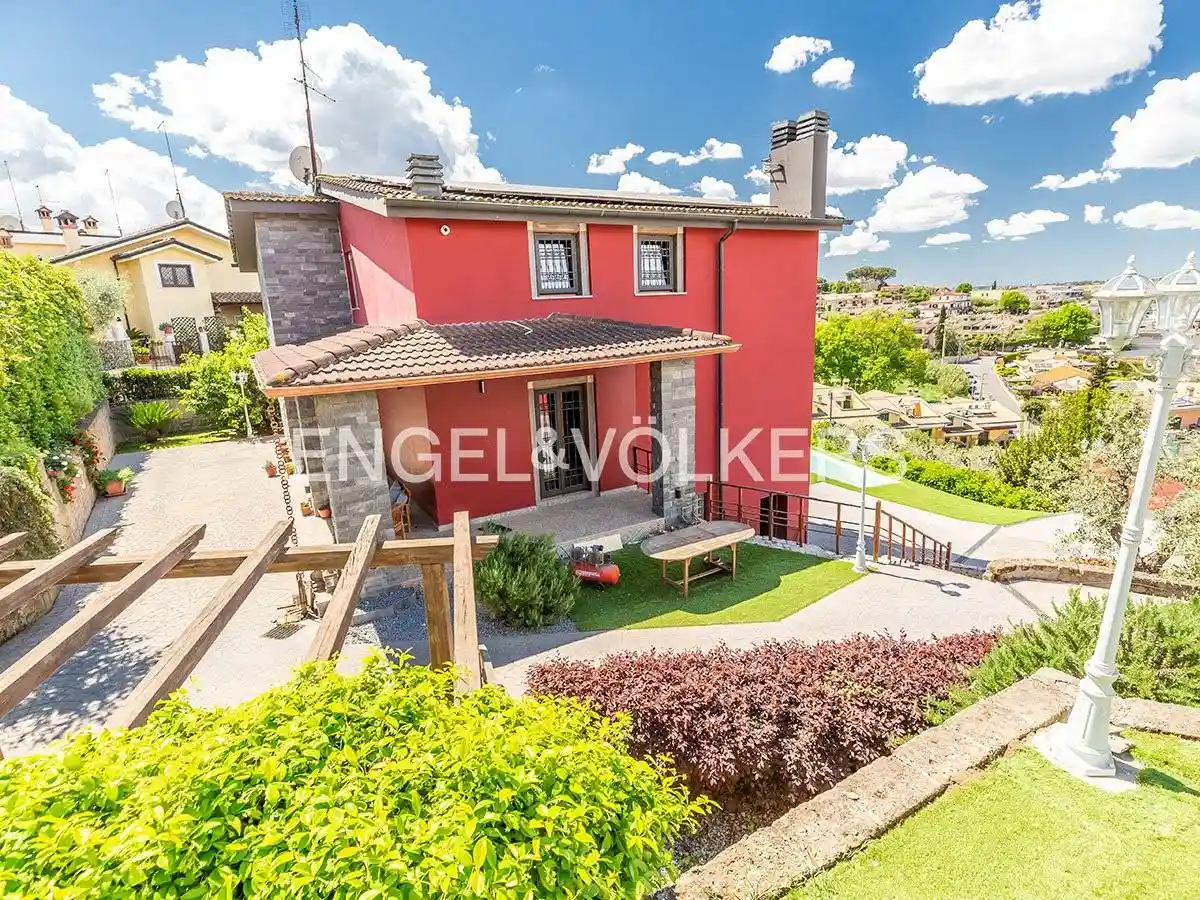 Villa in vendita a Guidonia Montecelio