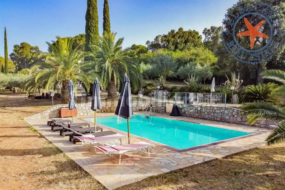 Villa in vendita a Capoliveri