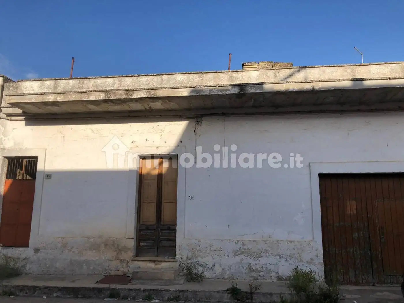 Palazzo - Edificio in vendita a Torre Santa Susanna