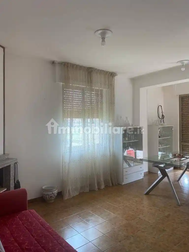 Trilocale via Gabriele D'Annunzio, Centro, Briatico - foto 3