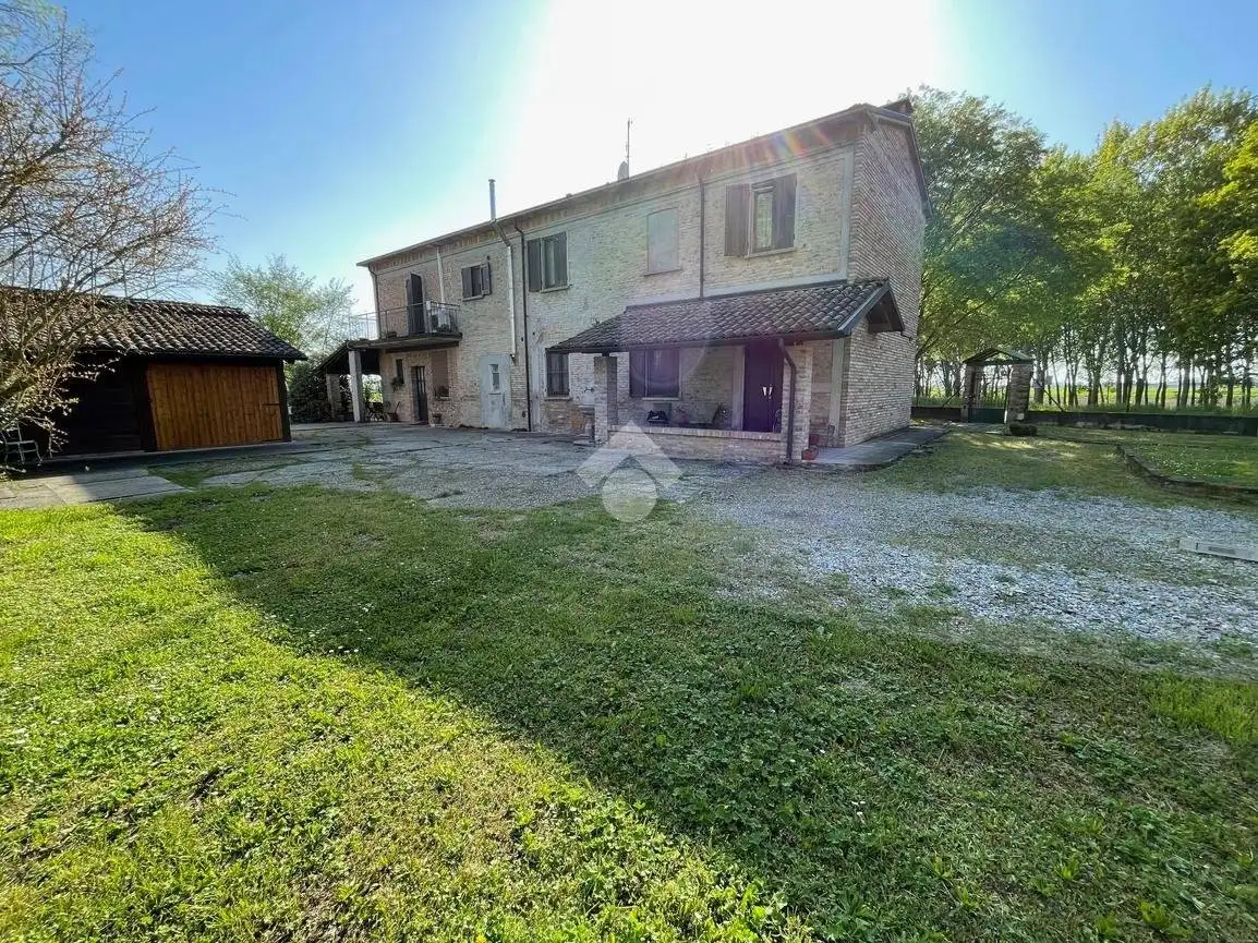 Casa indipendente in vendita a Silvano Pietra