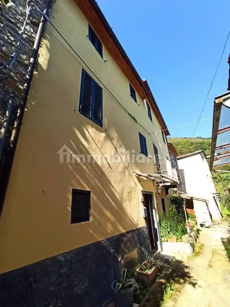 Terratetto unifamiliare 130 m², buono stato, Brancoleria, Lucca - foto 2