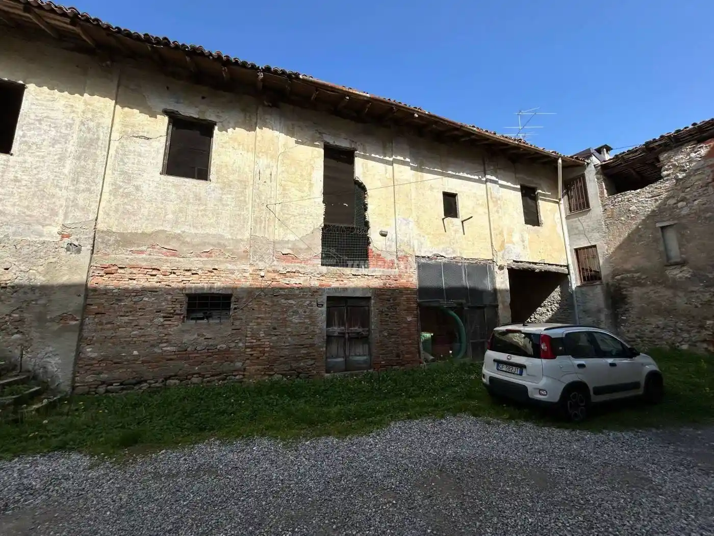 Casa indipendente in vendita a Faloppio