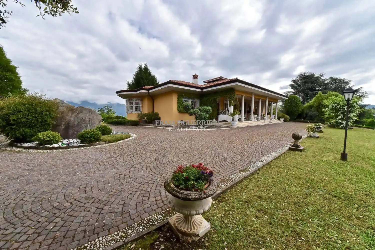 Villa in vendita a Lecco