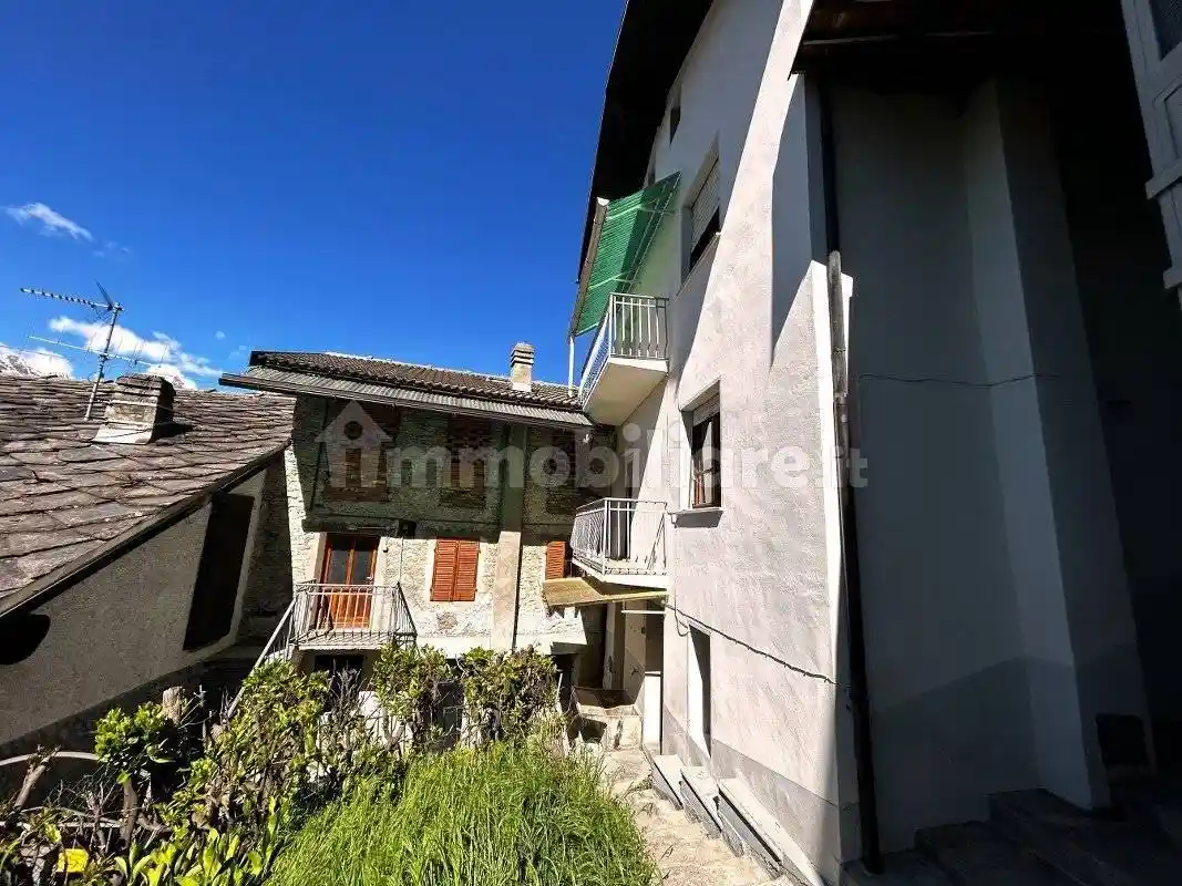 Casa indipendente in vendita a Montjovet