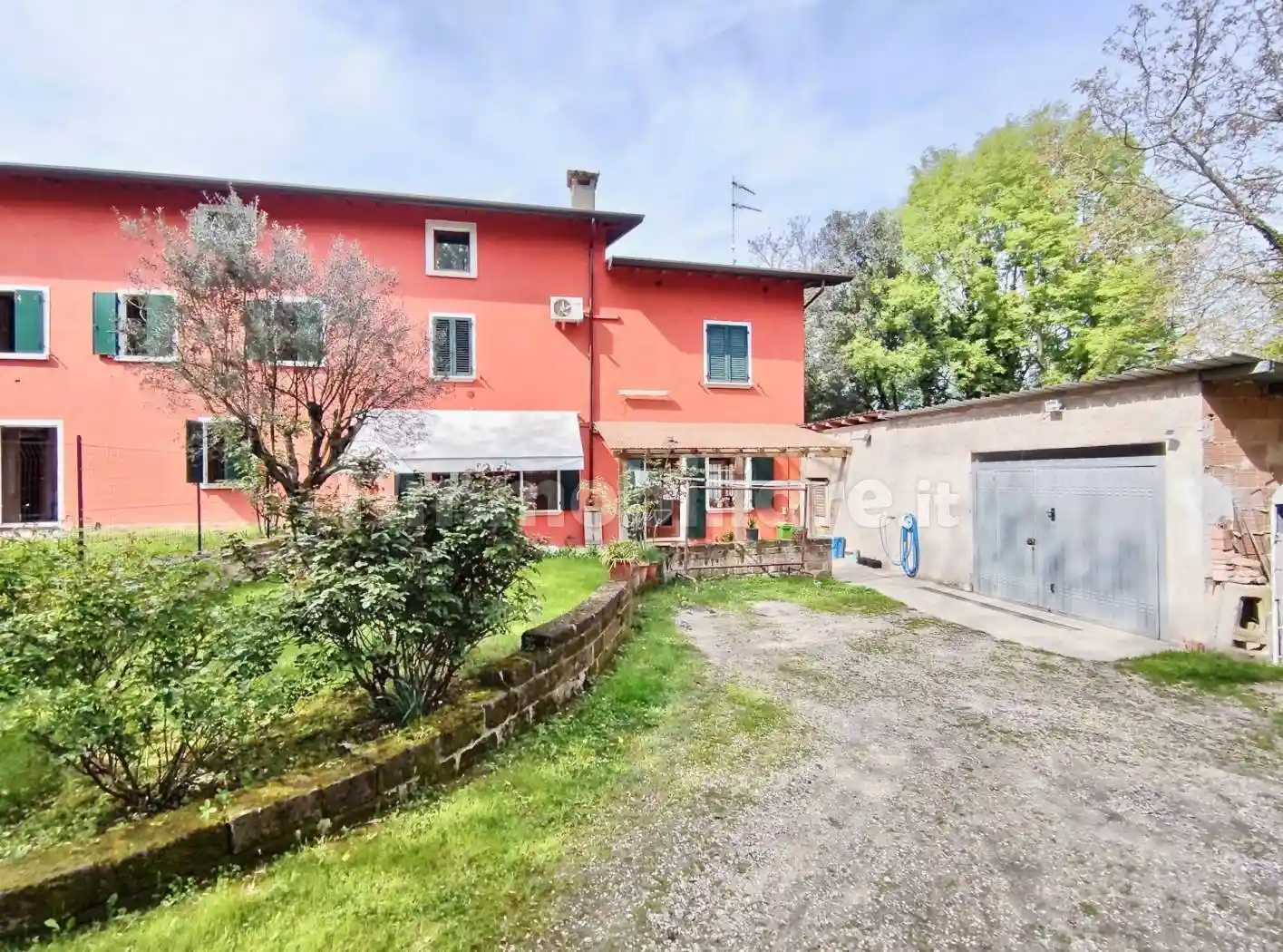 Casa indipendente in vendita a Monzambano