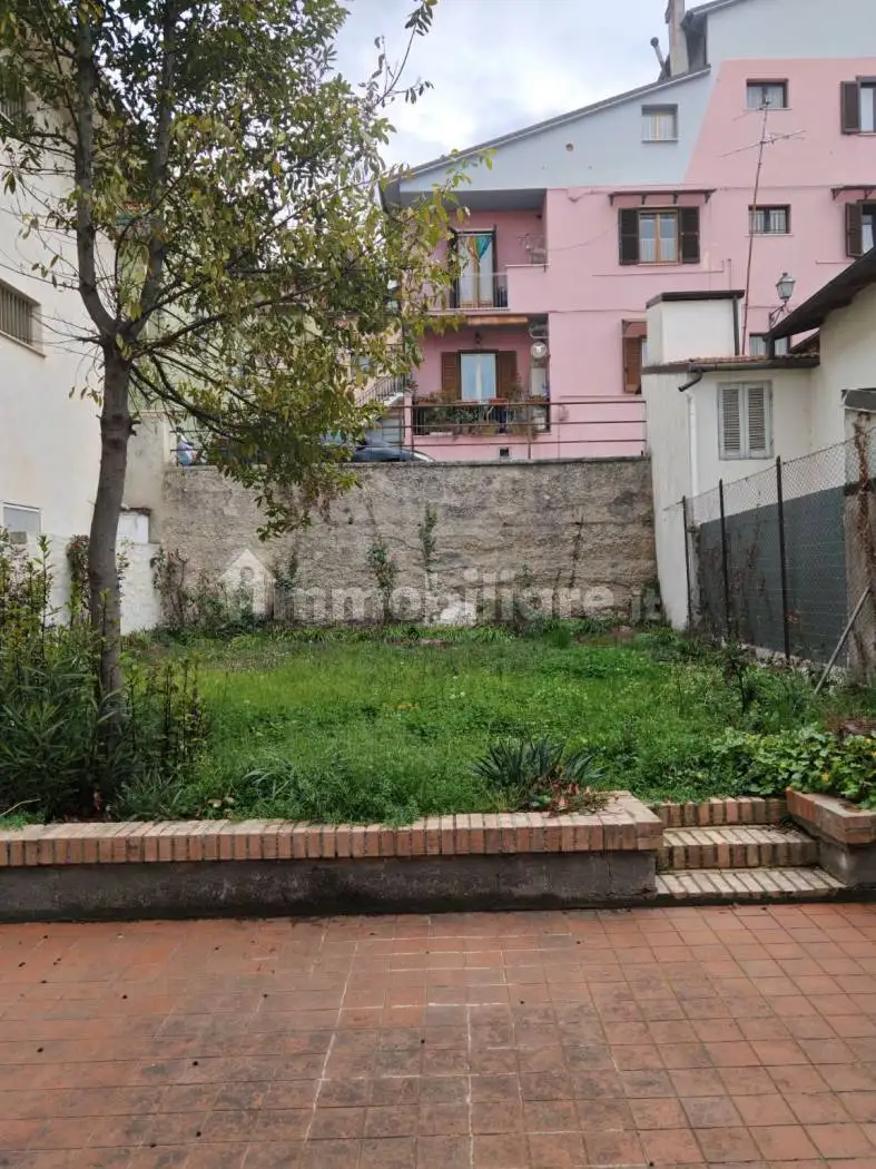 Casa indipendente in vendita a Celano