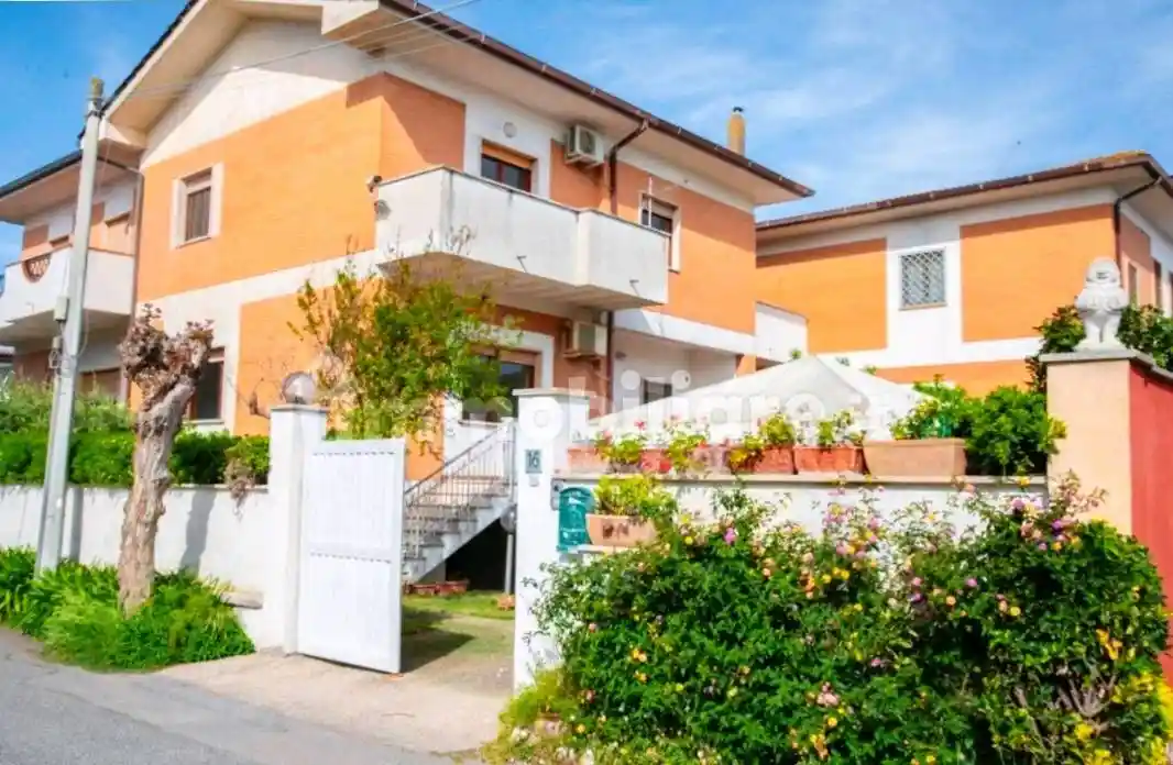 Villa in vendita a Fiumicino
