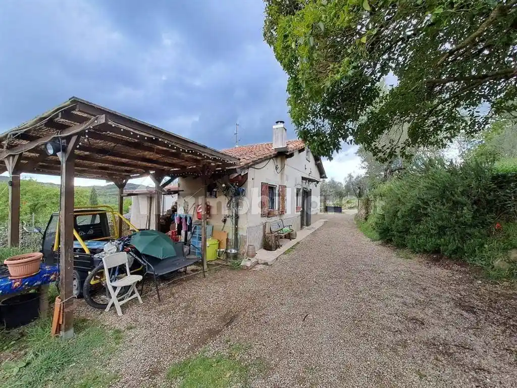 Casa indipendente in vendita a Laterina Pergine Valdarno