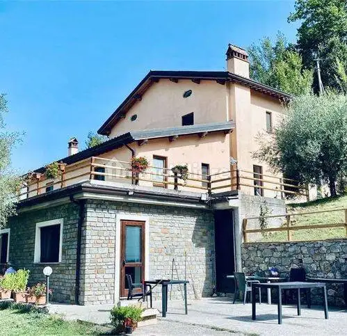 Villa in vendita a Viggianello