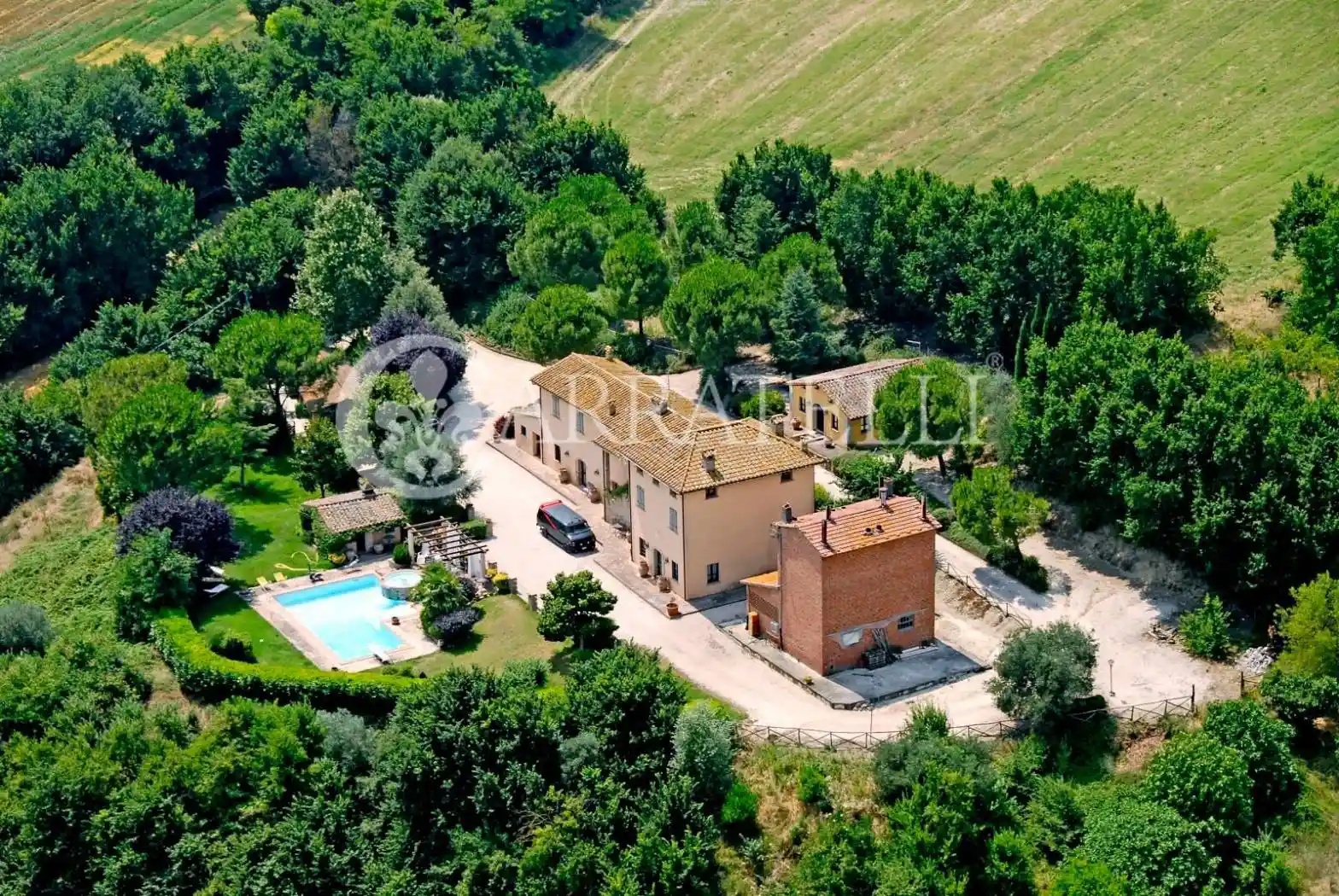 Rustico - Casale in vendita a Perugia