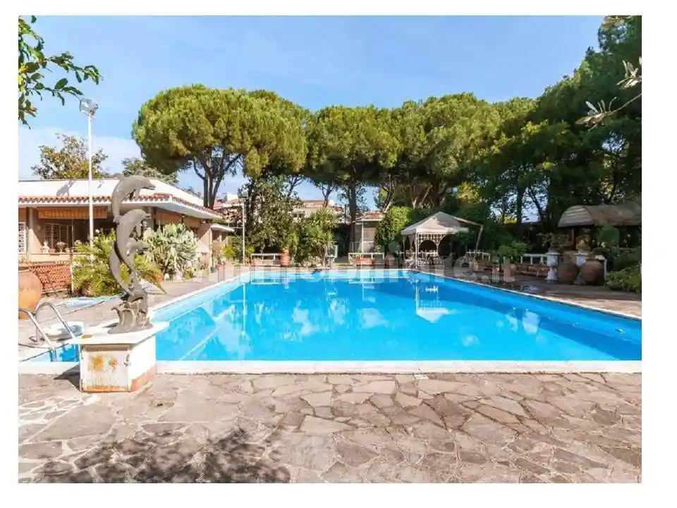 Villa in vendita a Roma