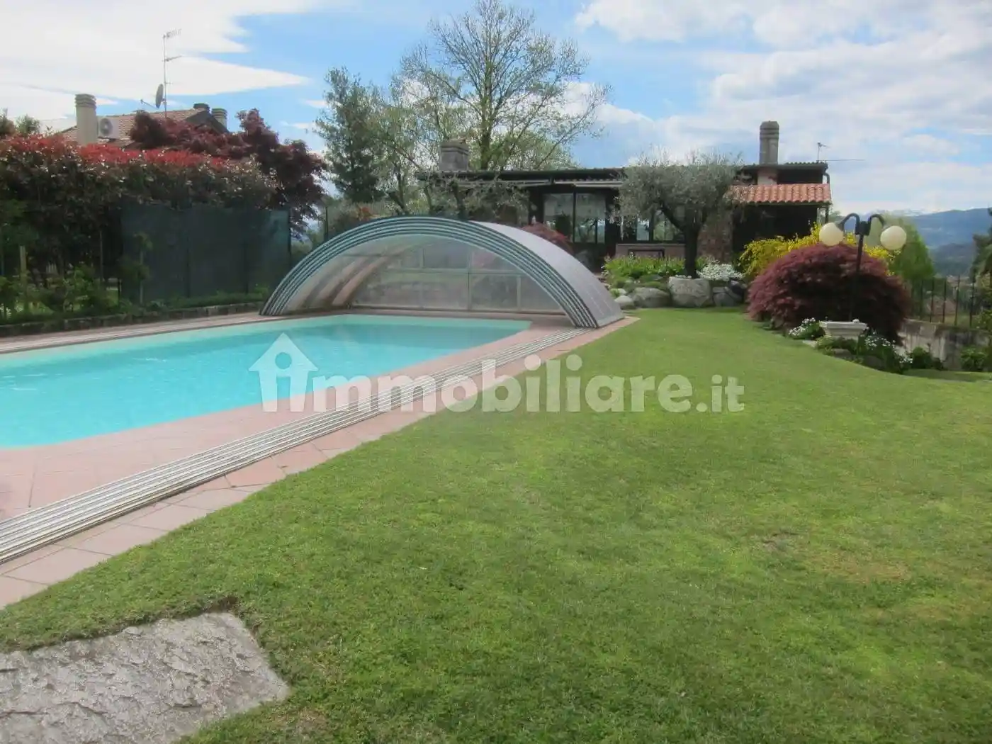 Villa in vendita a Taino