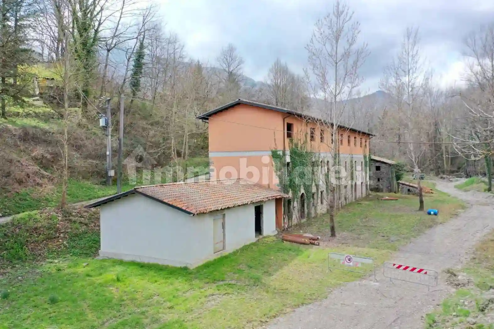 Palazzo - Edificio - foto 2