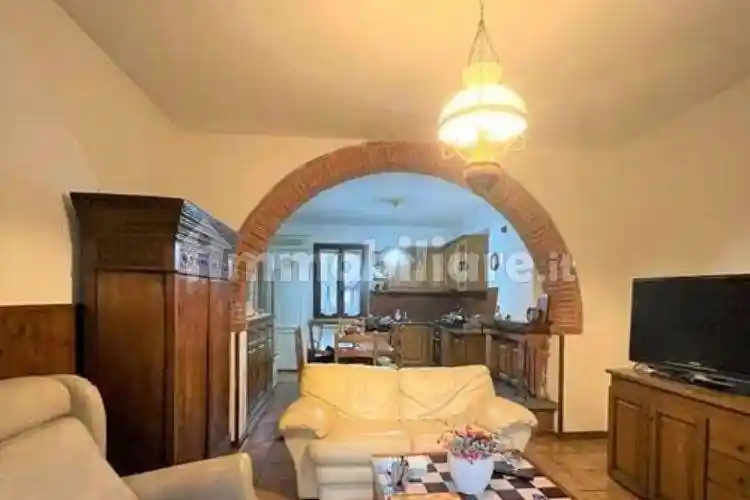 Villa in vendita a Foiano della Chiana