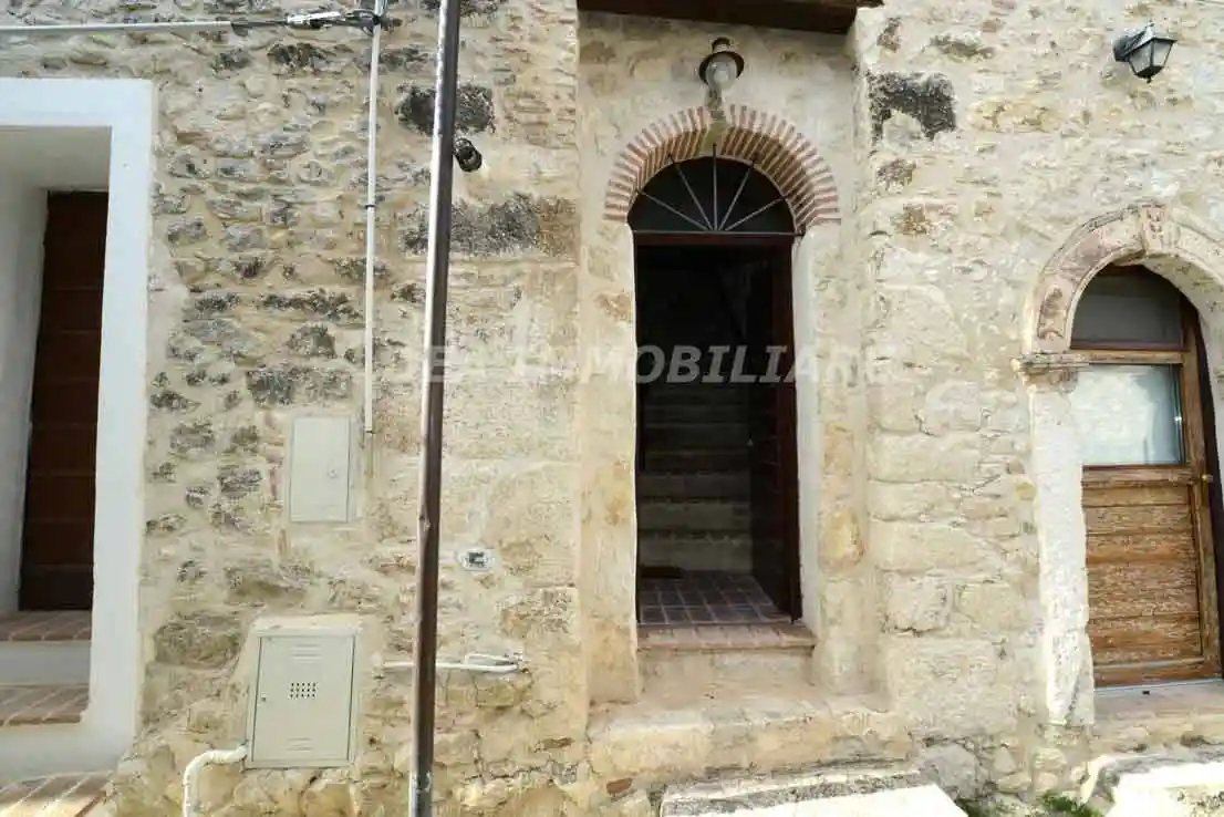 Terratetto unifamiliare Santo Iona, Santo Iona, Ovindoli - foto 2