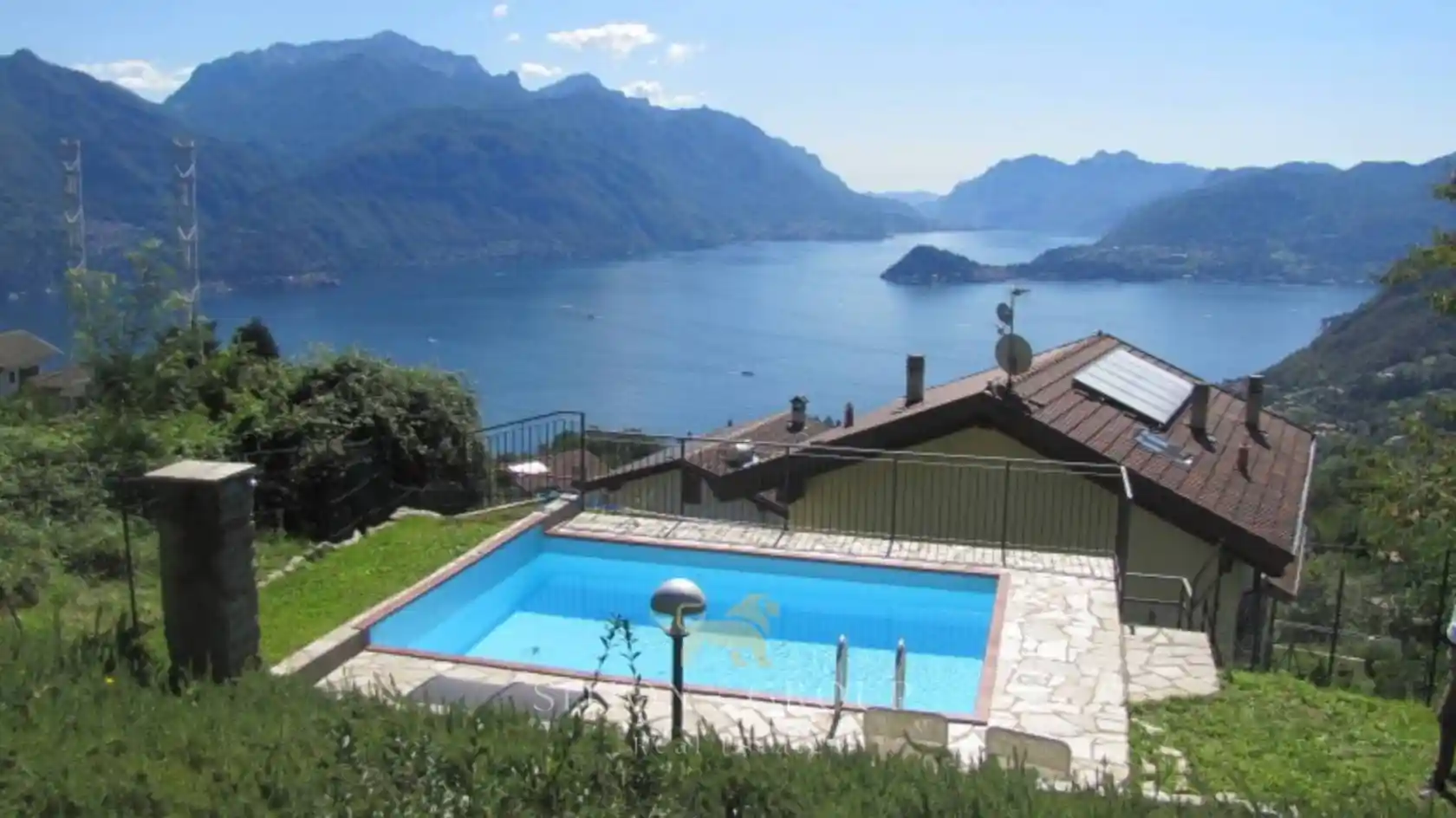 Villa in vendita a Plesio