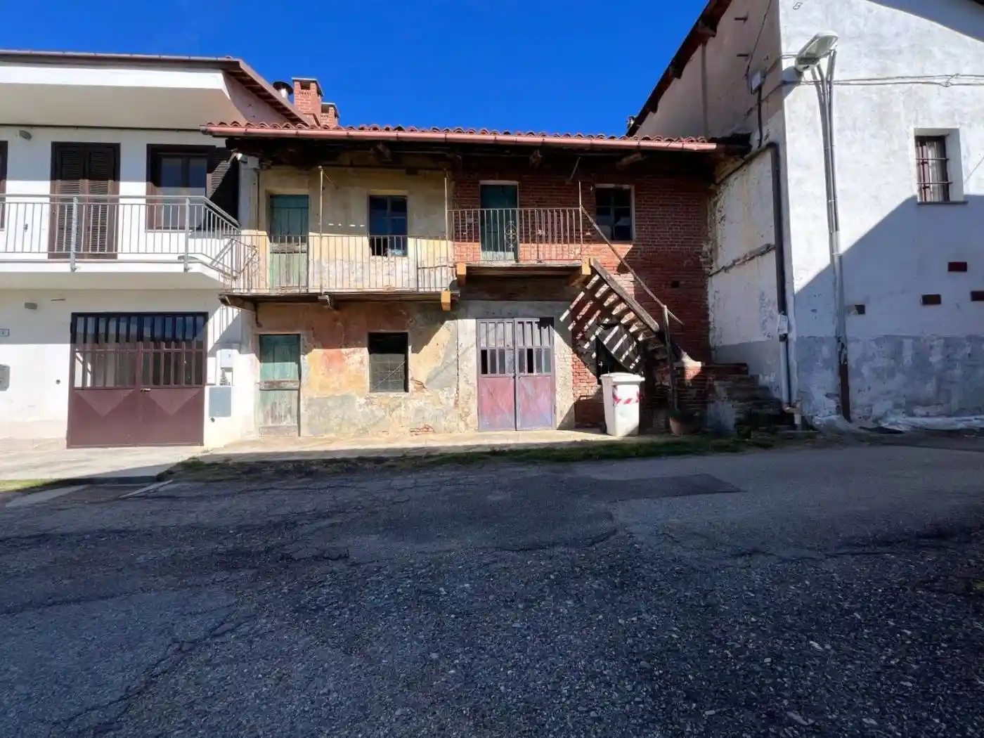 Rustico - Casale in vendita a Monteu Roero