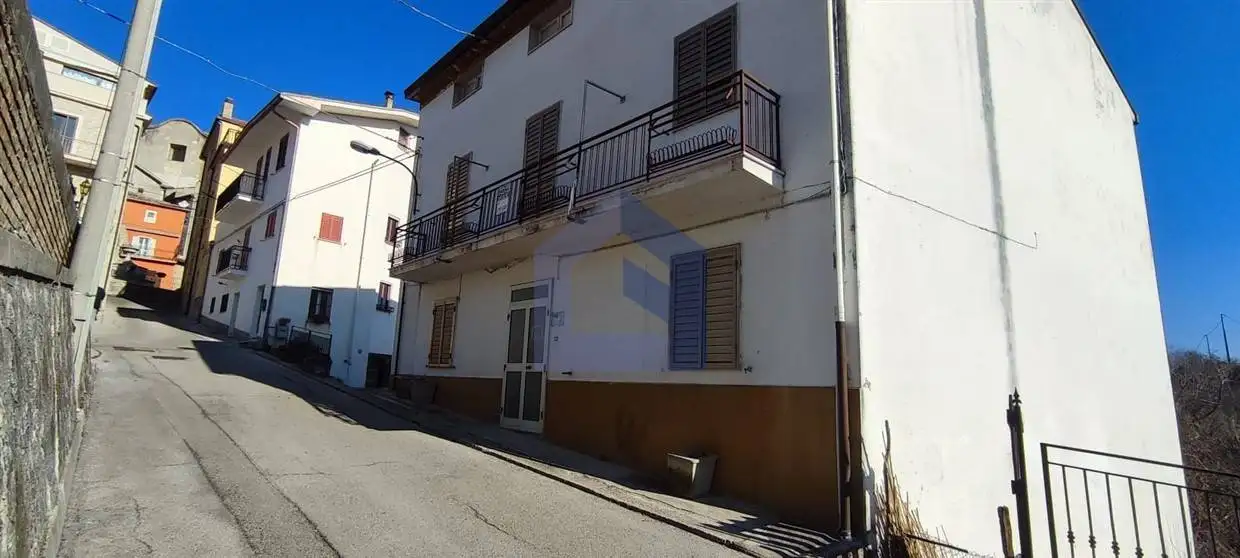Casa indipendente in vendita a Tornareccio