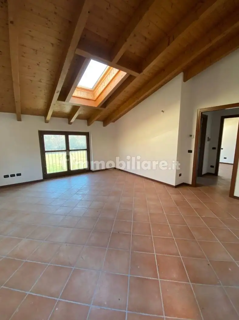 Attico - Mansarda in vendita a Comabbio