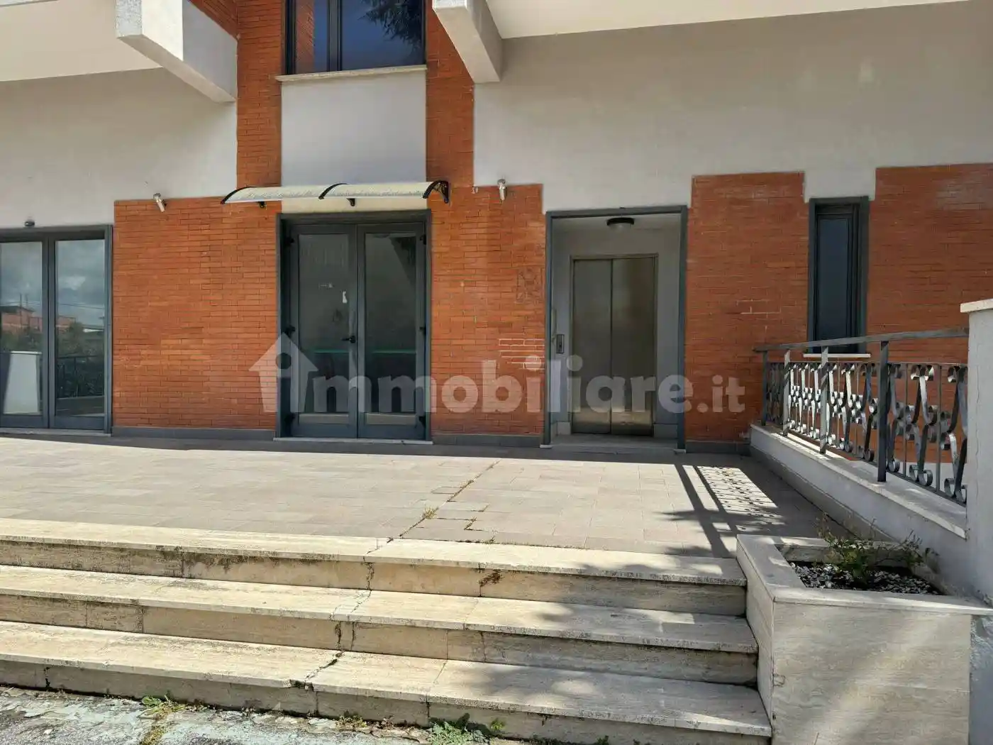 Palazzo - Edificio via Giusto Fontanini 2, Anagnina, Roma - foto 2