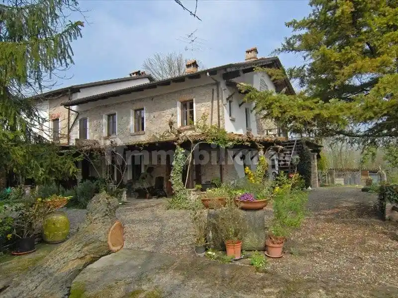 Rustico - Casale in vendita a Cerrina Monferrato