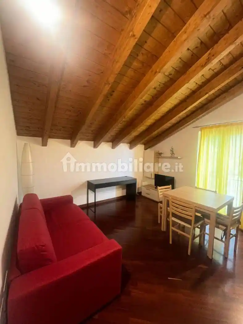 Appartamento in affitto a Como