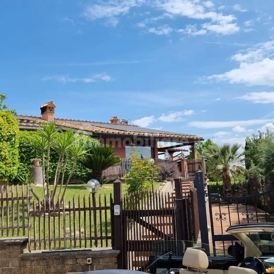 Villa in vendita a Fiano Romano