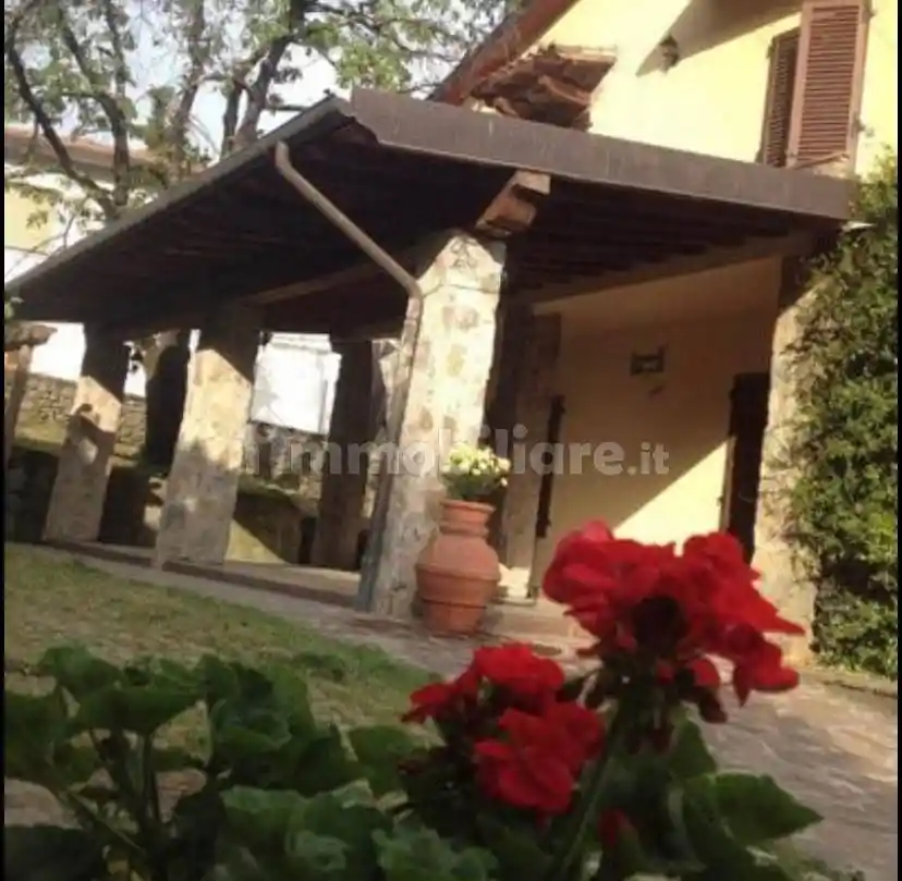 Appartamento in vendita a Vernio