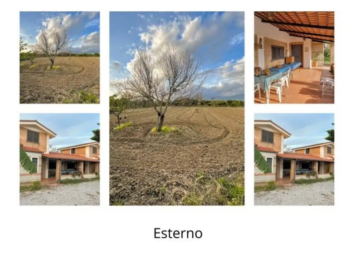 Villa in vendita a Lamezia Terme