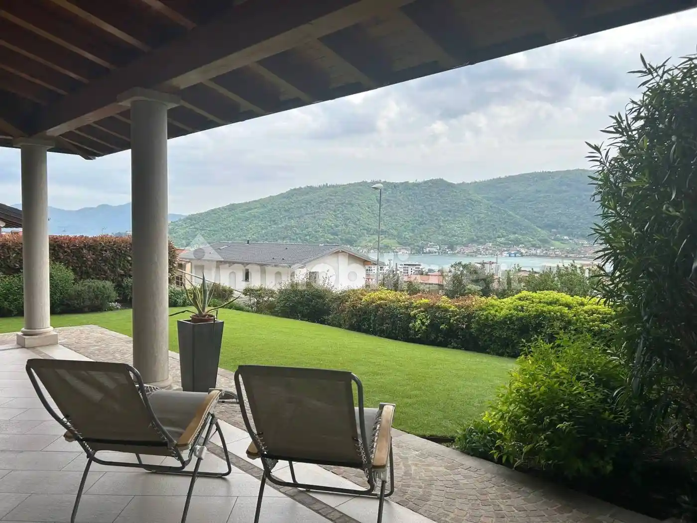 Villa in vendita a Sarnico