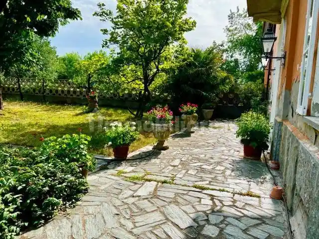 Villa in vendita a Casalnoceto