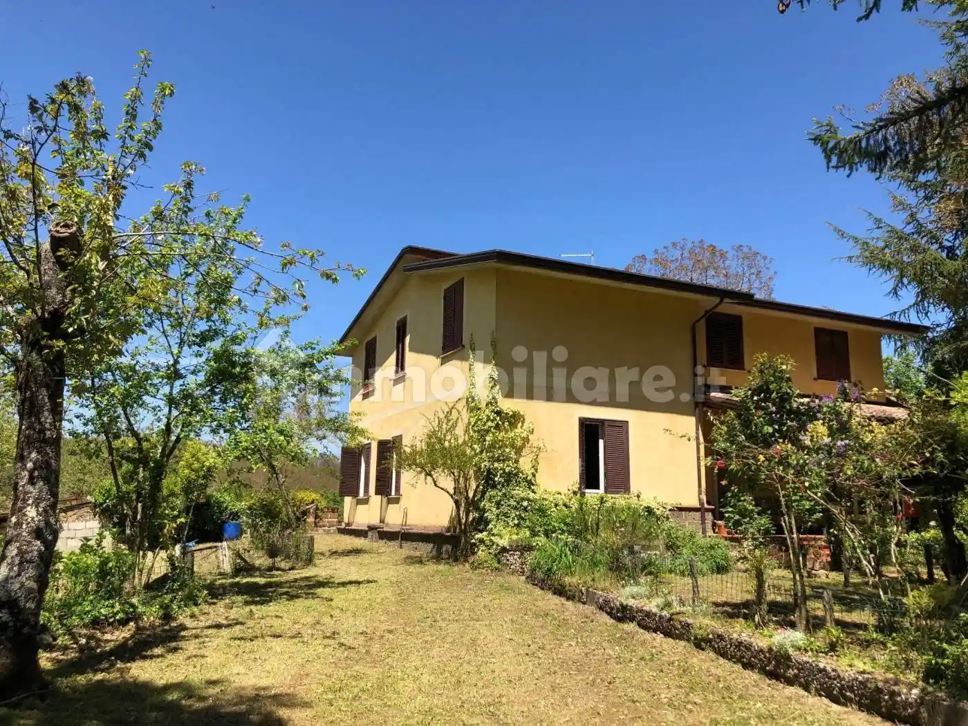 Palazzo - Edificio in vendita a Altavilla Irpina