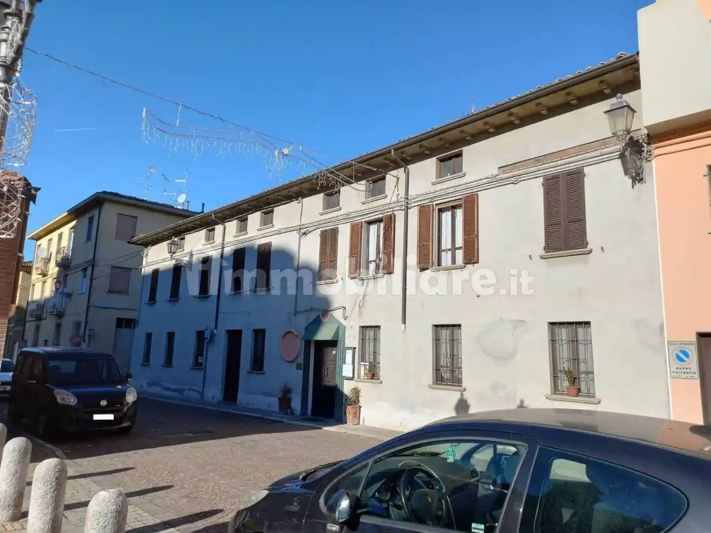 Palazzo - Edificio in vendita a Cortemaggiore
