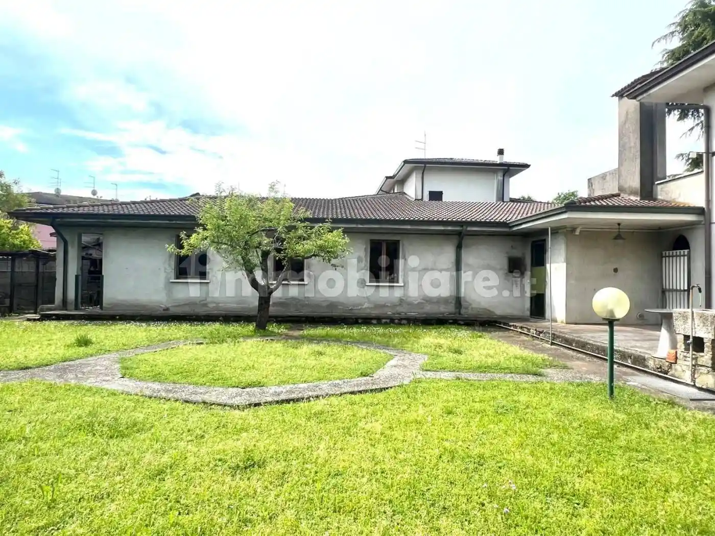 Villa in vendita a Porto Mantovano