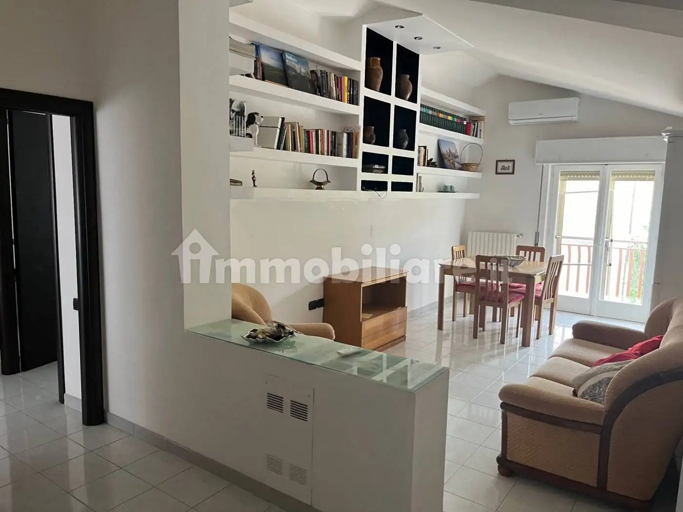 Appartamento piazza Angelo Bozza 9, Barile - foto 3