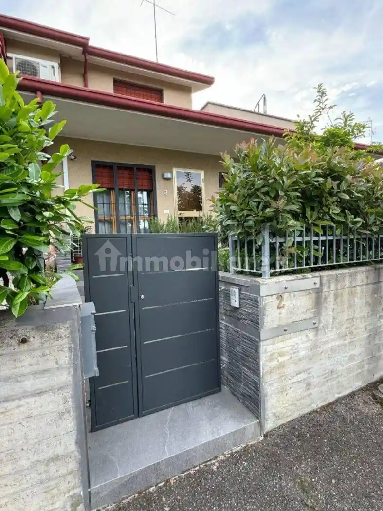 Villetta a schiera - foto 2