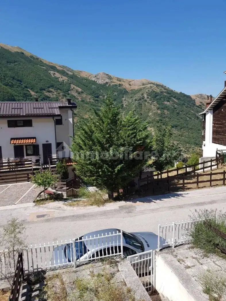 Appartamento in vendita a Lucoli