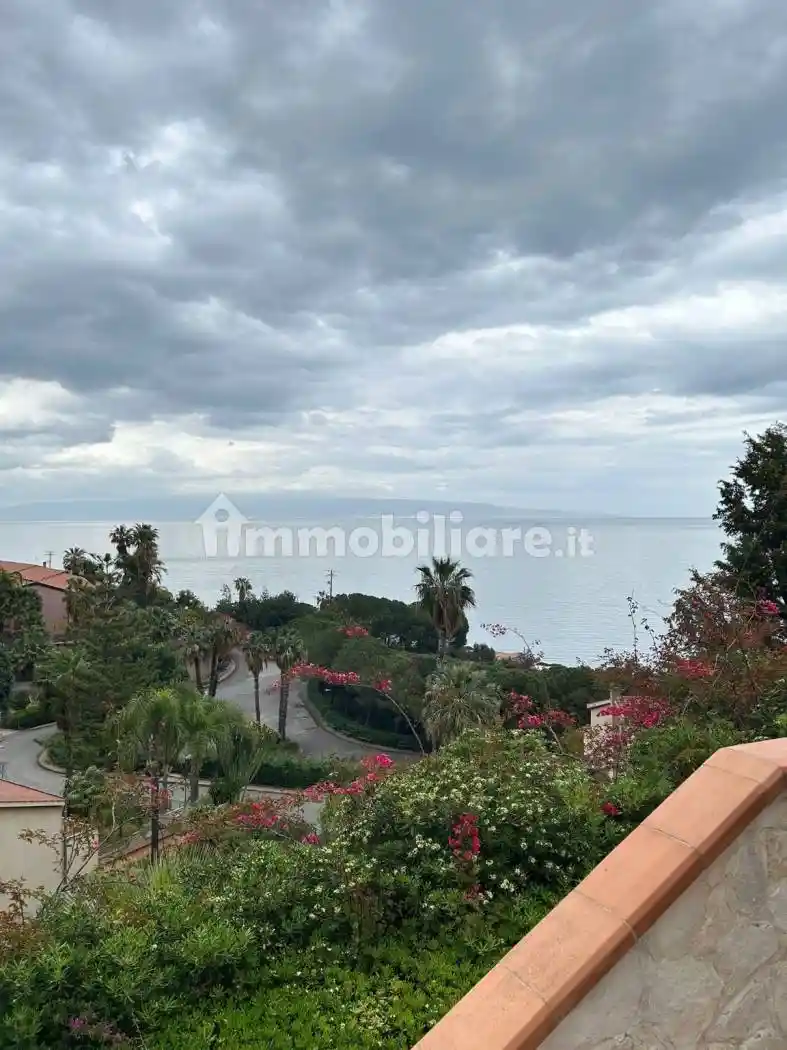 Appartamento in affitto a Sant'Alessio Siculo