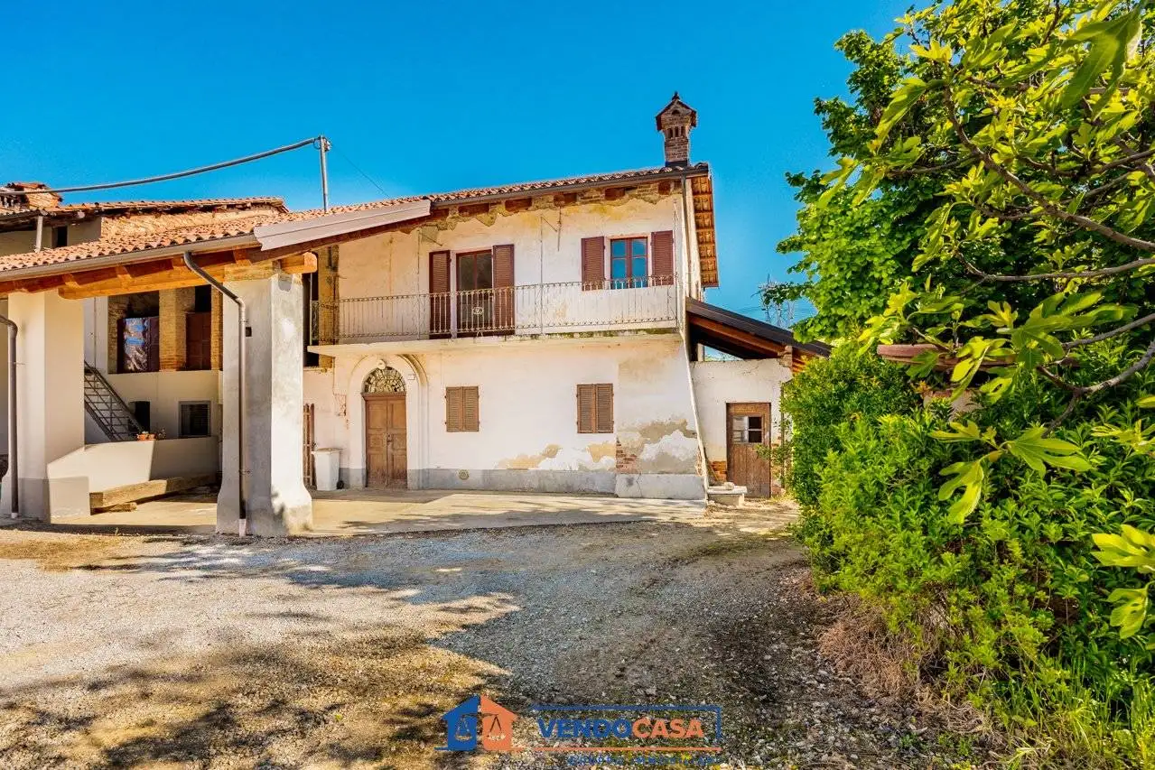 Casa indipendente in vendita a Lequio Tanaro