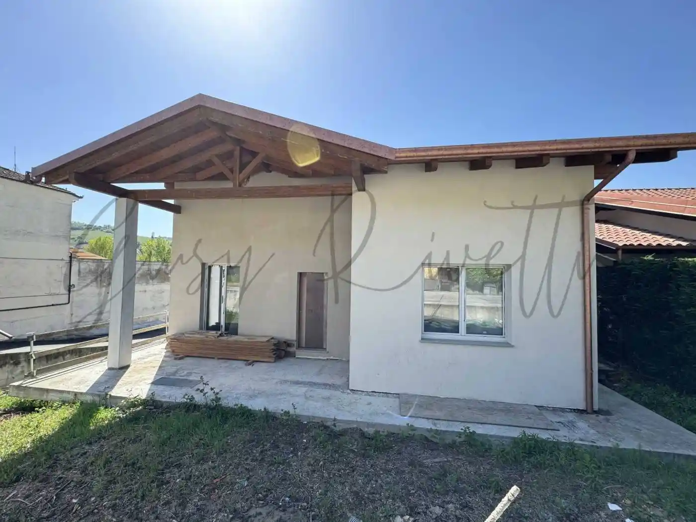 Villa in vendita a Diano d'Alba