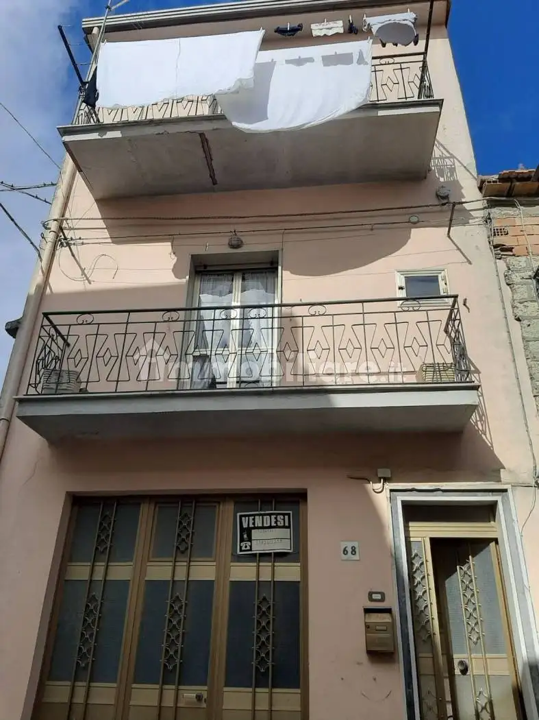 Casa indipendente in vendita a Baselice