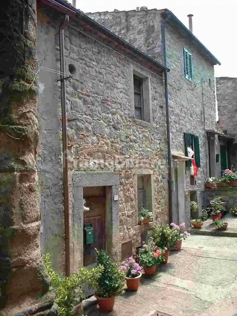 Appartamento in vendita a Roccastrada