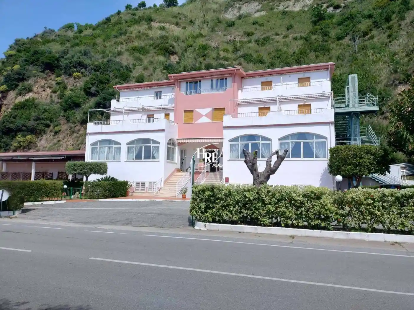 Albergo in Vendita - foto 2