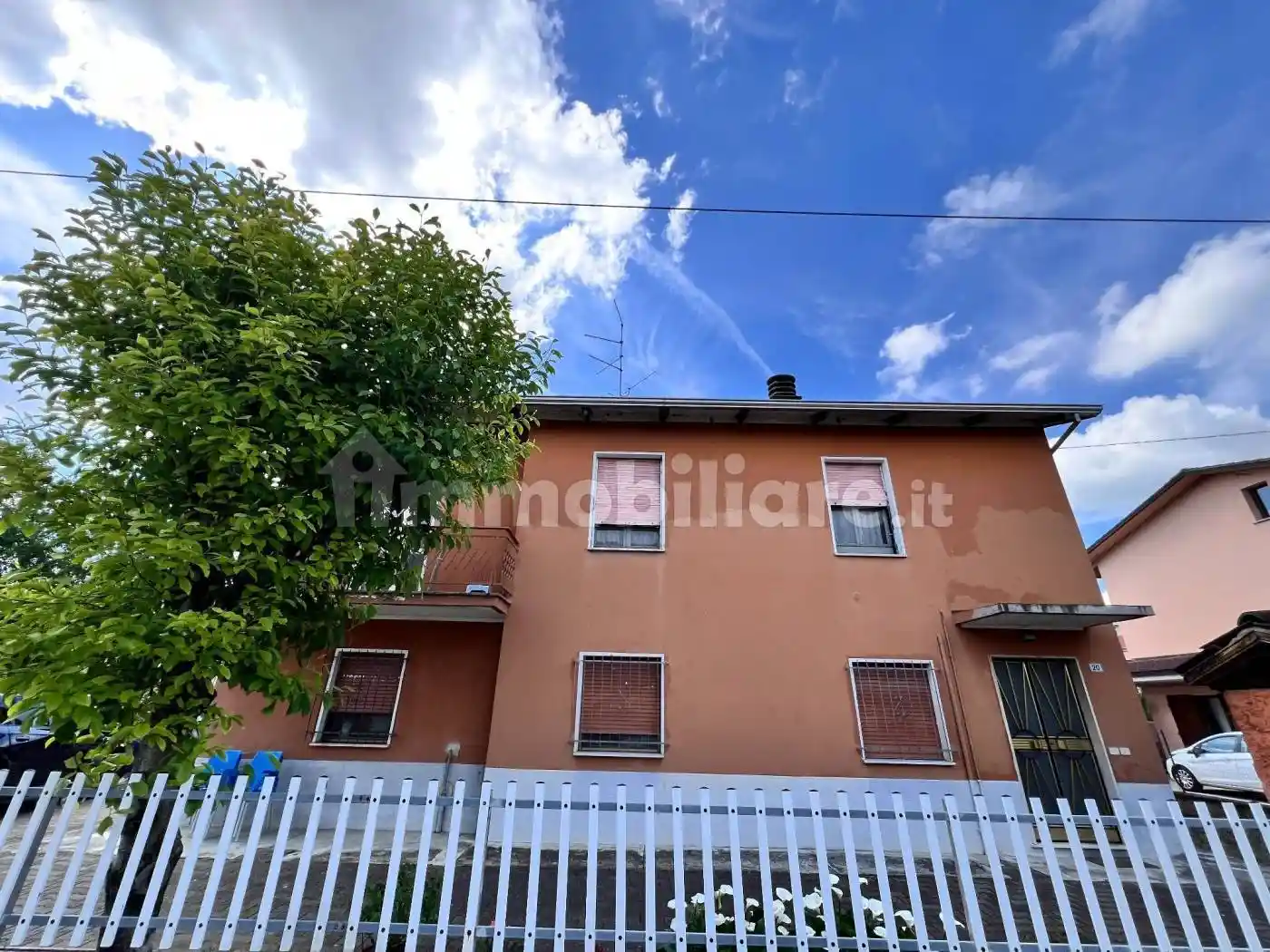 Casa indipendente in vendita a Gattatico