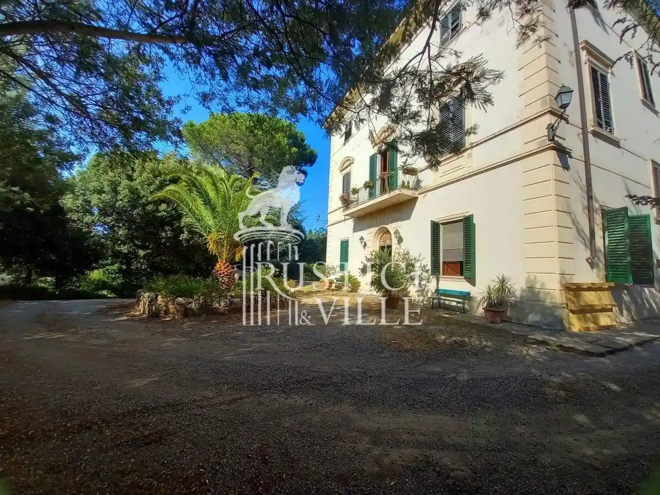 Villa in vendita a Pisa